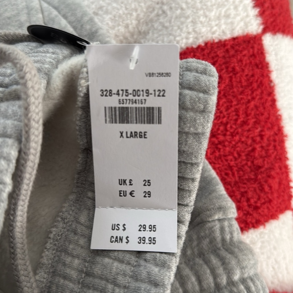 Shorts - Picture 3 of 3